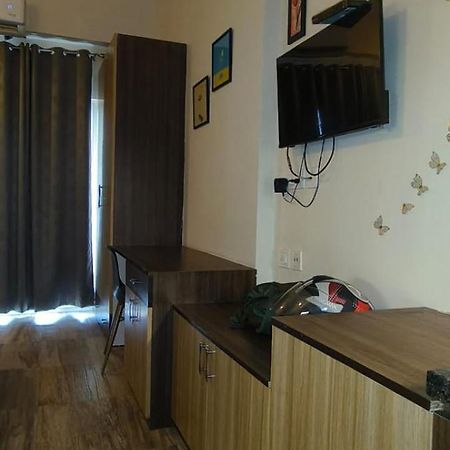 Chaudhary Homes Greater Noida Exterior photo