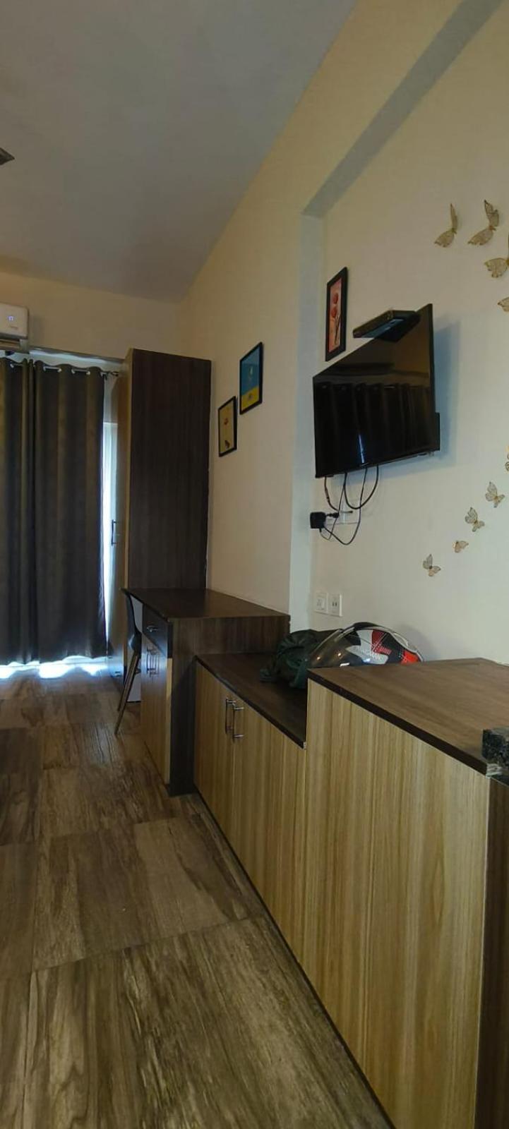 Chaudhary Homes Greater Noida Exterior photo